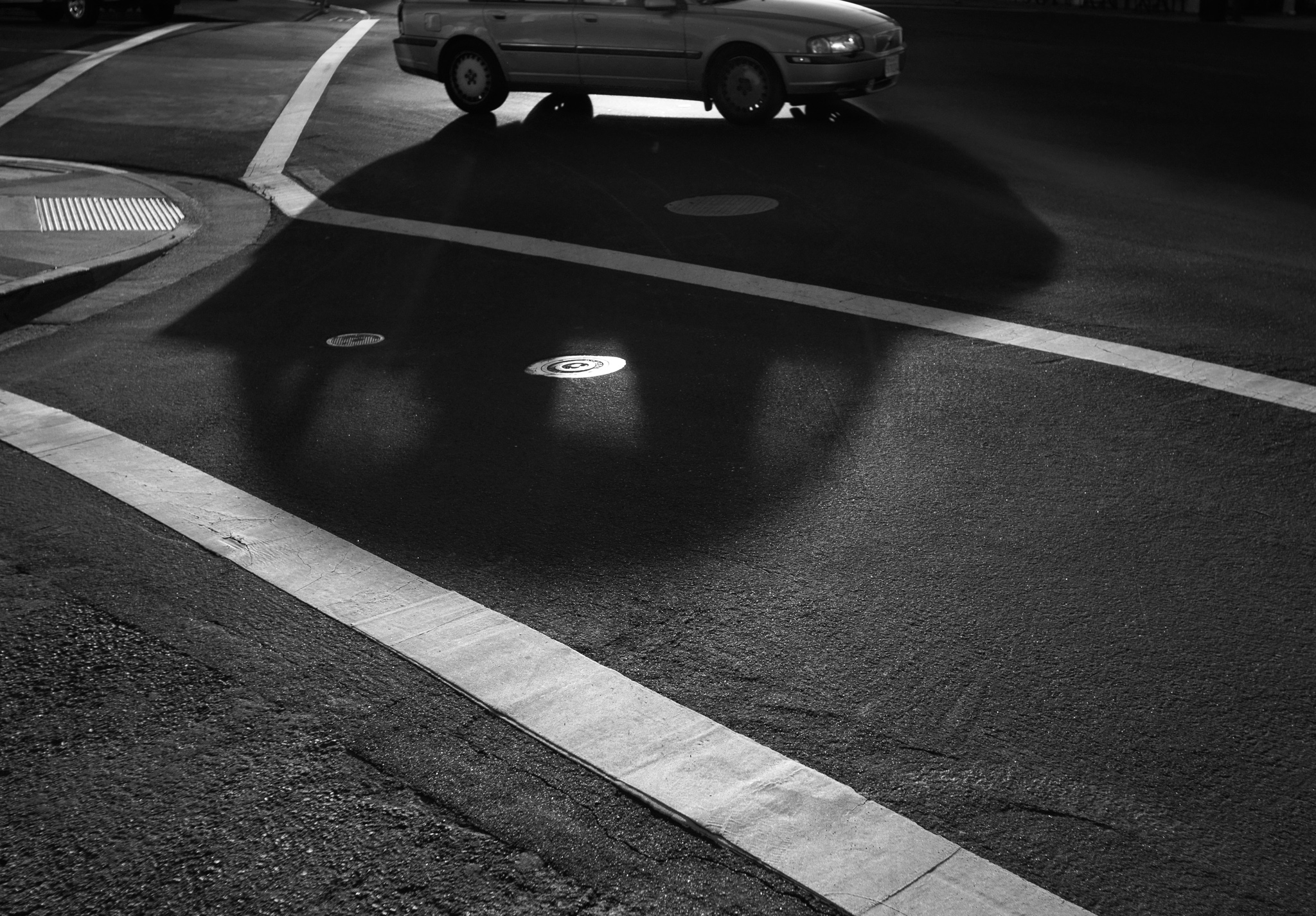 Automobile Shadow